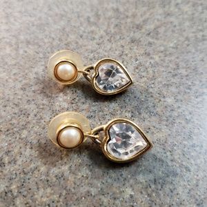 Pearl heart earrings